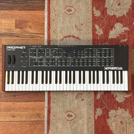 Sequential Prophet Rev2 - 16 Voice