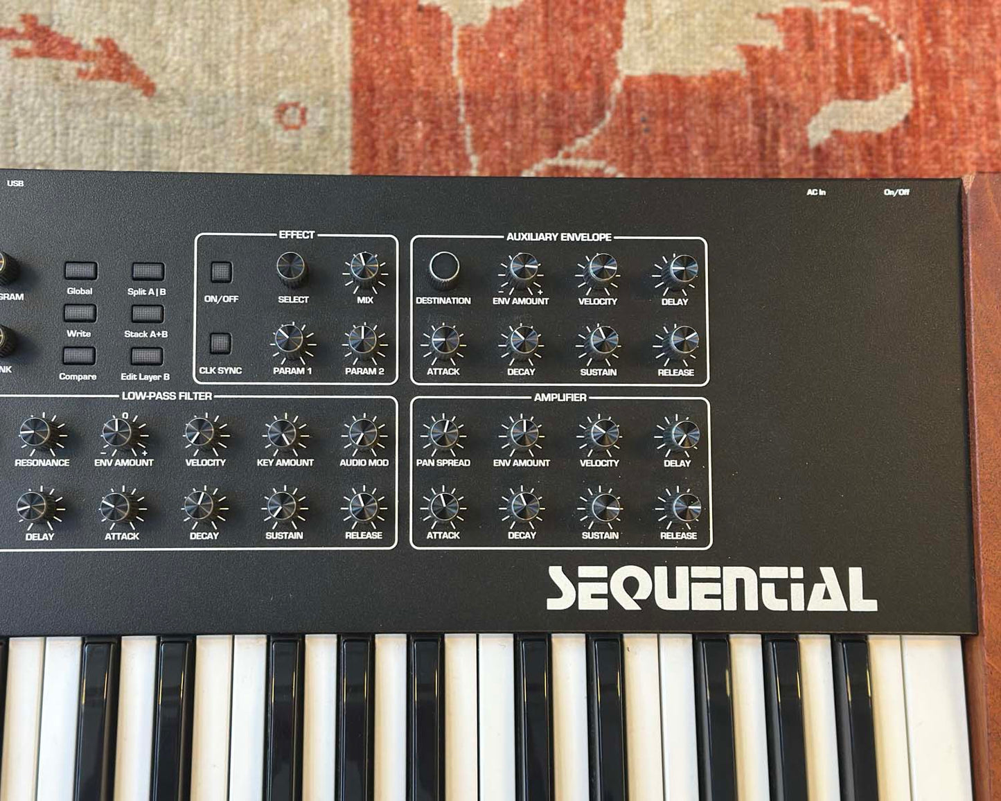 Sequential Prophet Rev2 - 16 Voice