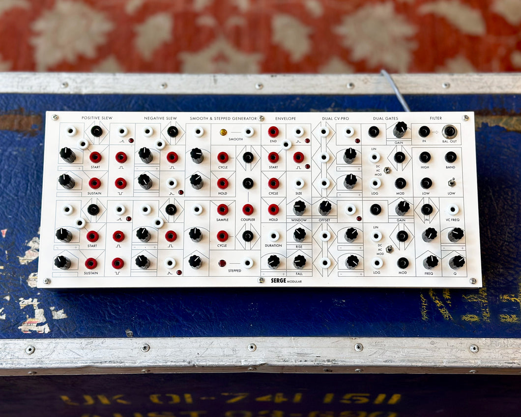 Serge Modular / Random Source Paperface 50 - Paris-Flash