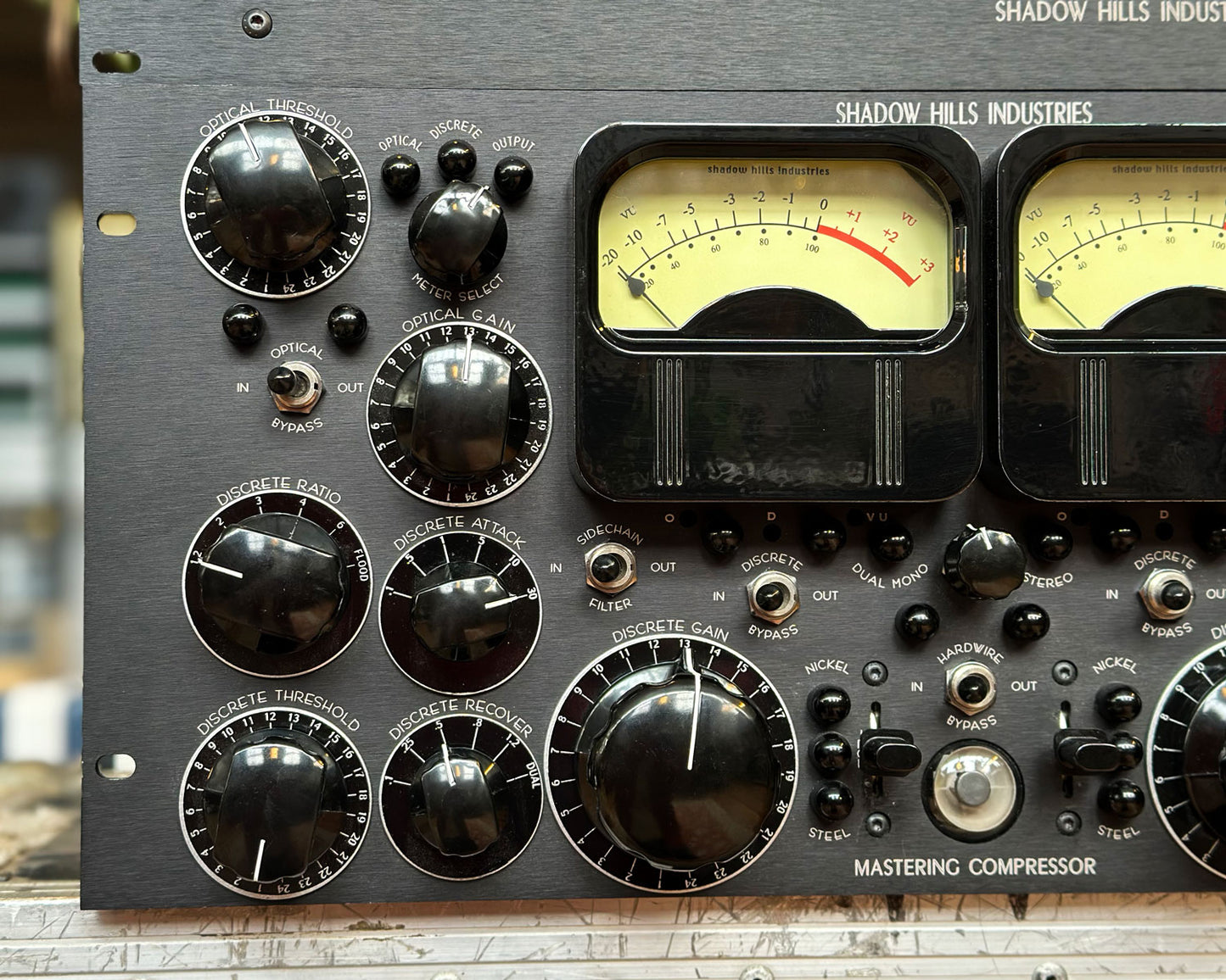 Shadow Hills Mastering Compressor w/ Power Supply