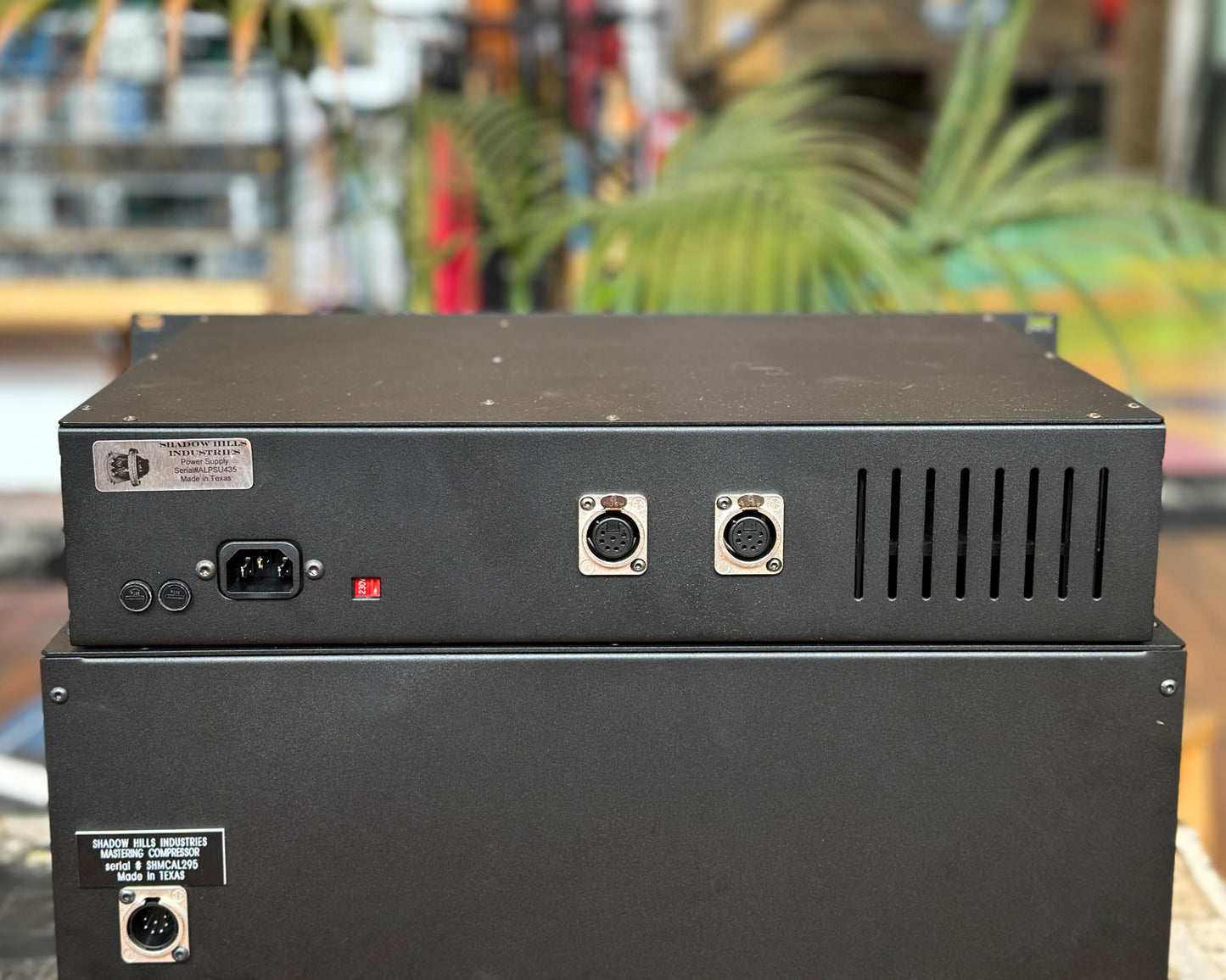 Shadow Hills Mastering Compressor w/ Power Supply