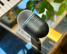 Load image into Gallery viewer, Shure Beta 52a
