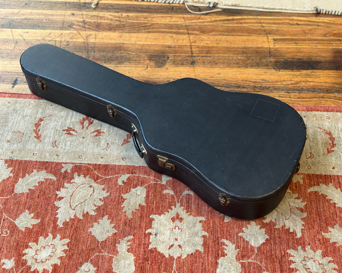 Siliato Vintage Dreadnought Case
