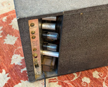 Load image into Gallery viewer, Silvertone 1482 Sears Combo Amplifier - 110V
