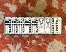 Load image into Gallery viewer, Simmons SDS-V Drum Module w/ Tama Drum Pads
