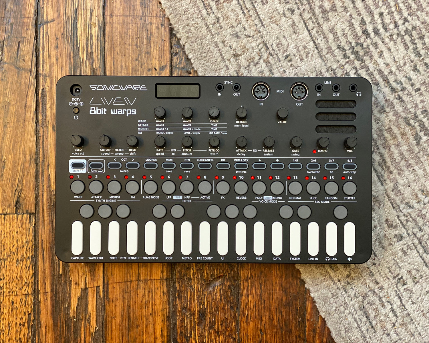 SONICWARE LIVEN 8bit warp 元箱・クイックガイド付 ダウンロード