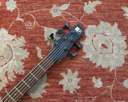 SoundGear by Ibanez SR305EB WK SR Standard 5-String Electric Bass