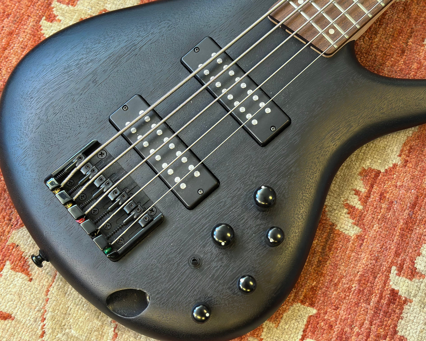 SoundGear by Ibanez SR305EB WK SR Standard 5-String Electric Bass