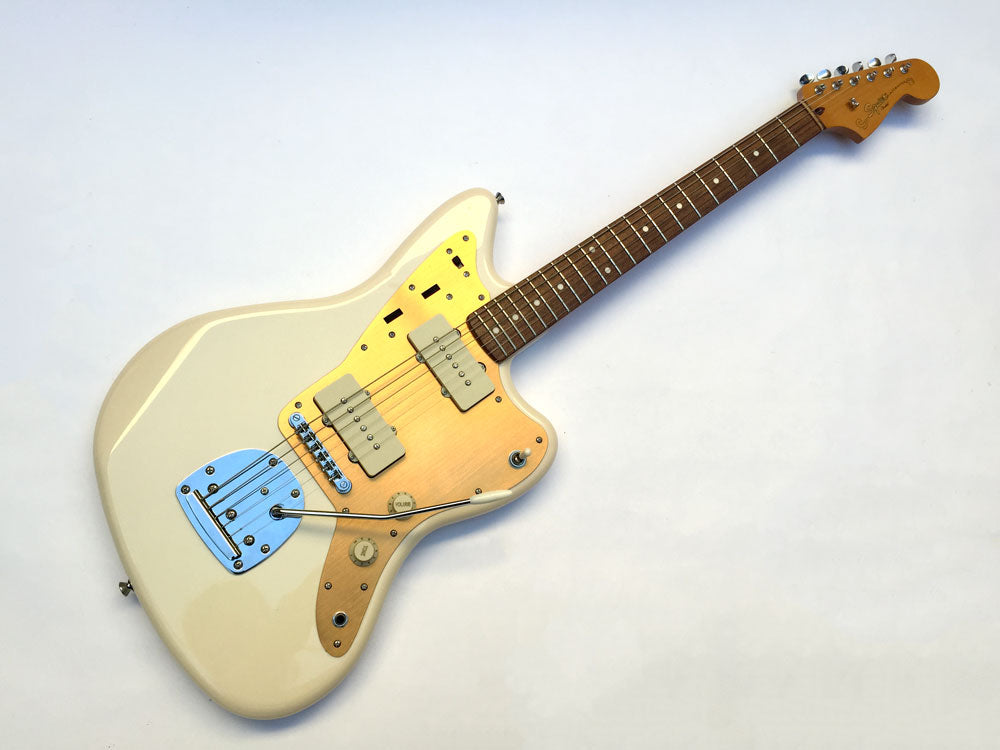 Squier® J Mascis Jazzmaster® Squier J Mascis Jazzmaster Electric Guitar Vintage White