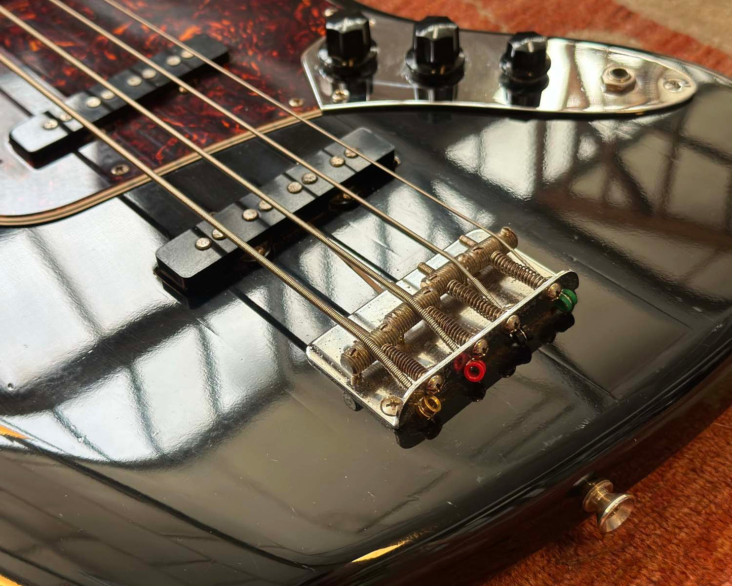Squier by Fender JV '62 Reissue Jazz Bass