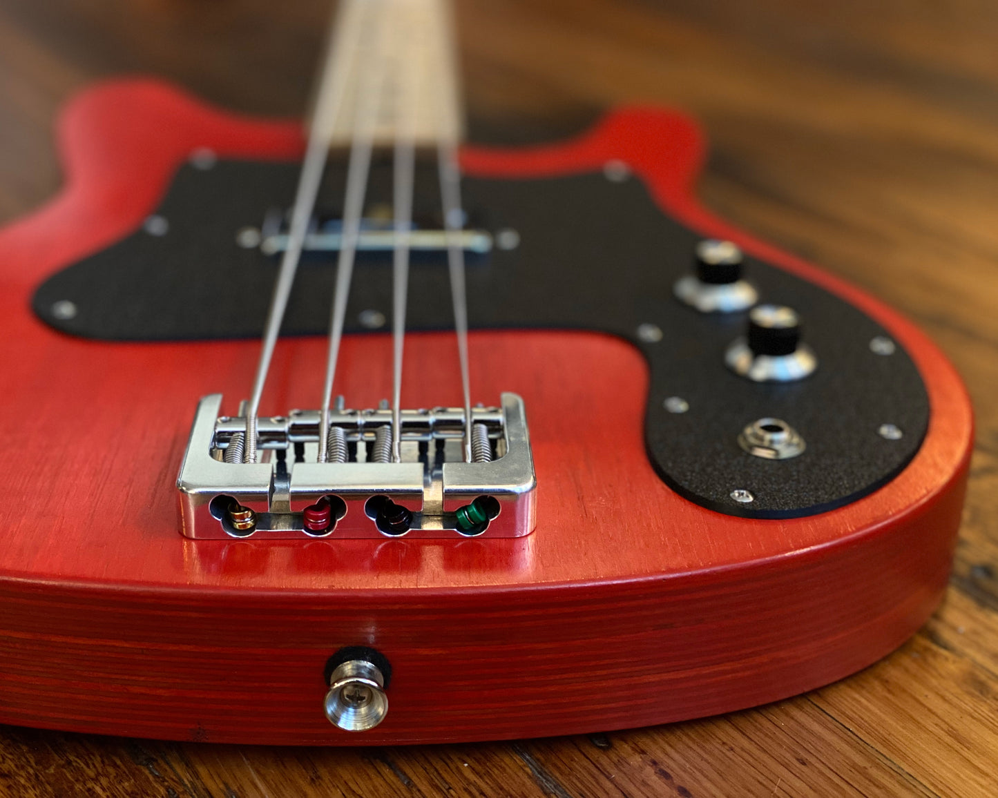 Stephenson 'Mani Bass' - Red Transparent Hard-Wax Stain 🇦🇺