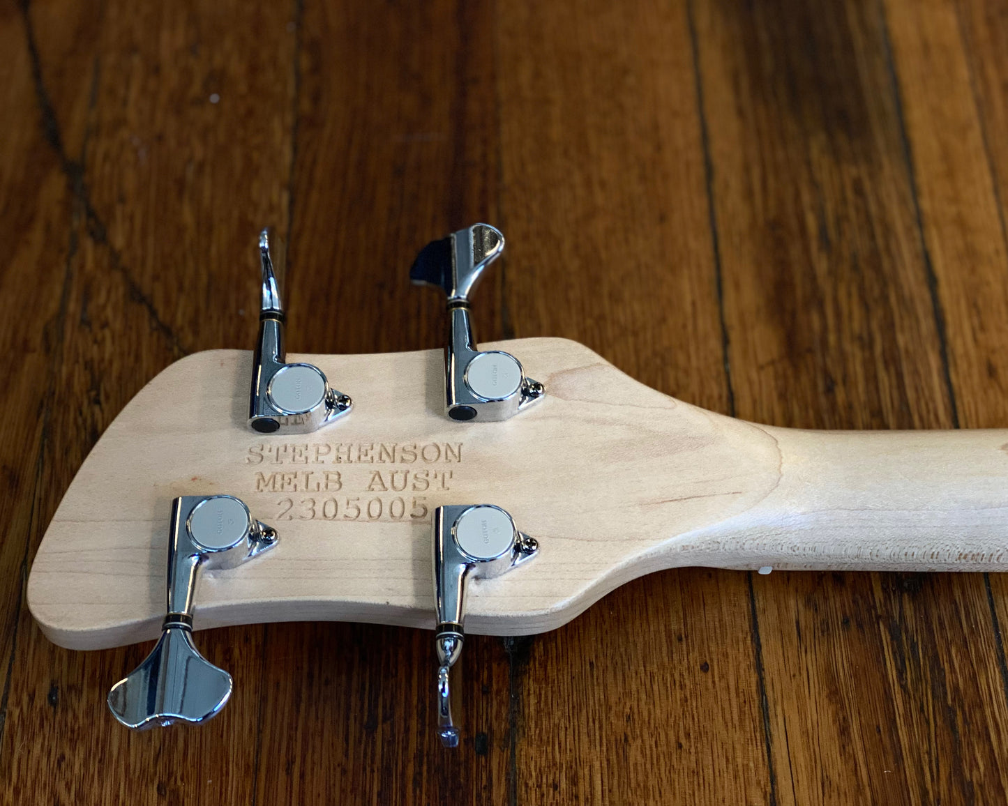 Stephenson 'Mani Bass' - Red Transparent Hard-Wax Stain 🇦🇺
