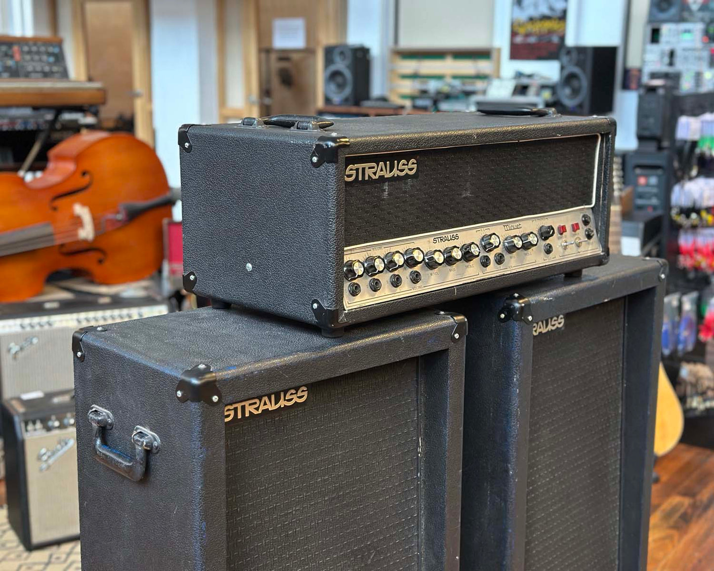 1970s Strauss Minuet Valve PA Head & Speakers