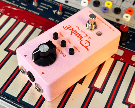 Sunhaus Djandek Geological Fuzz