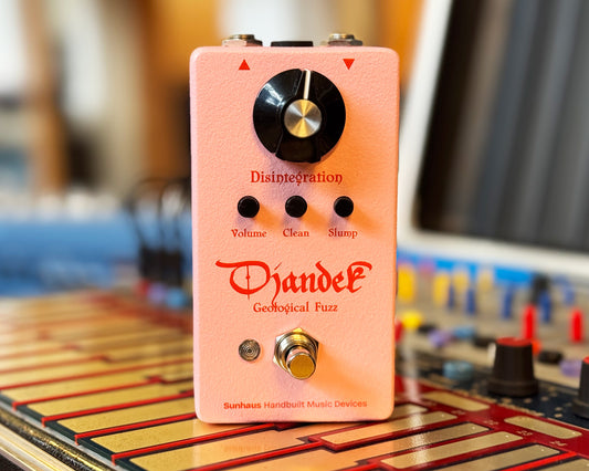 Sunhaus Djandek Geological Fuzz