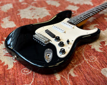 Load image into Gallery viewer, Suzuki Super Sounds Brazen Picker Professional w/ Sperzel Locking Tuners &amp; Seymour Duncan Hotrails Mod &amp; HSC
