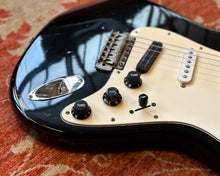 Load image into Gallery viewer, Suzuki Super Sounds Brazen Picker Professional w/ Sperzel Locking Tuners &amp; Seymour Duncan Hotrails Mod &amp; HSC
