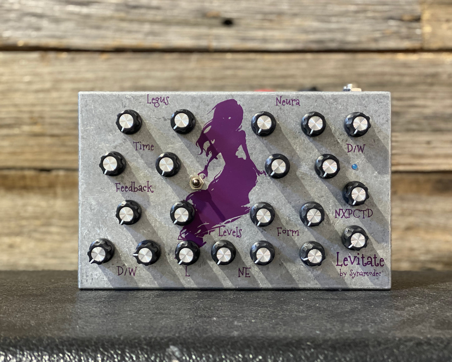 Synamodec Levitate Desktop Synthesizer