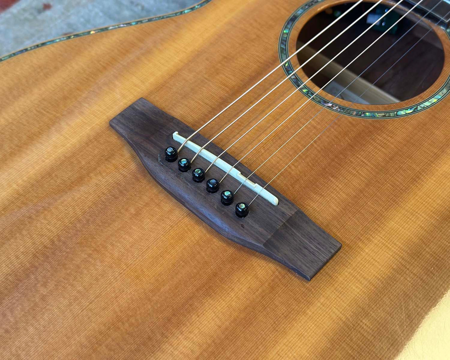 Takamine EG406S Parlour Acoustic w/ Pickup