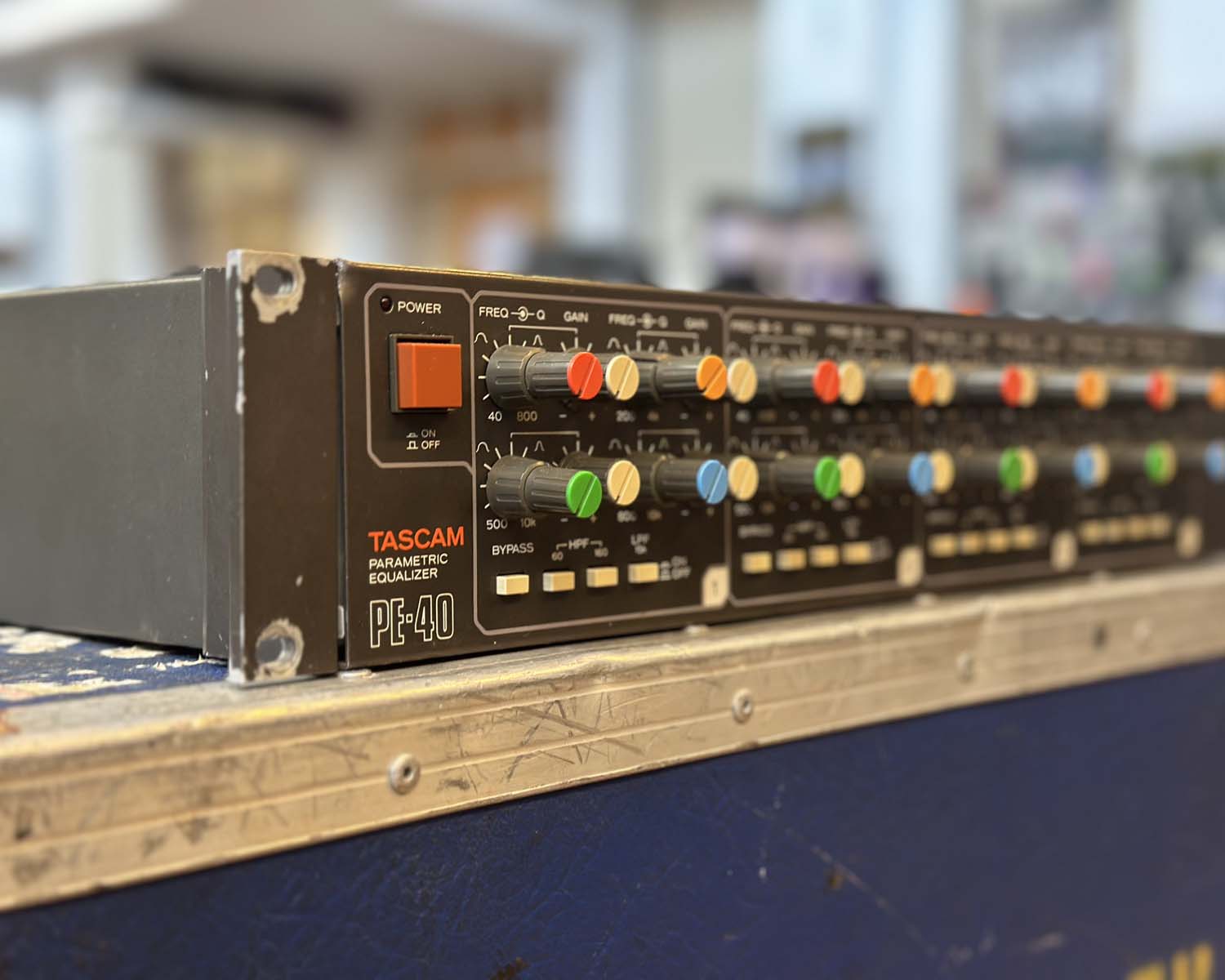 Égaliseur Paramétrique Tascam PE 40 – Vintage Japonais, 4 Canaux, Années 80, Analogique