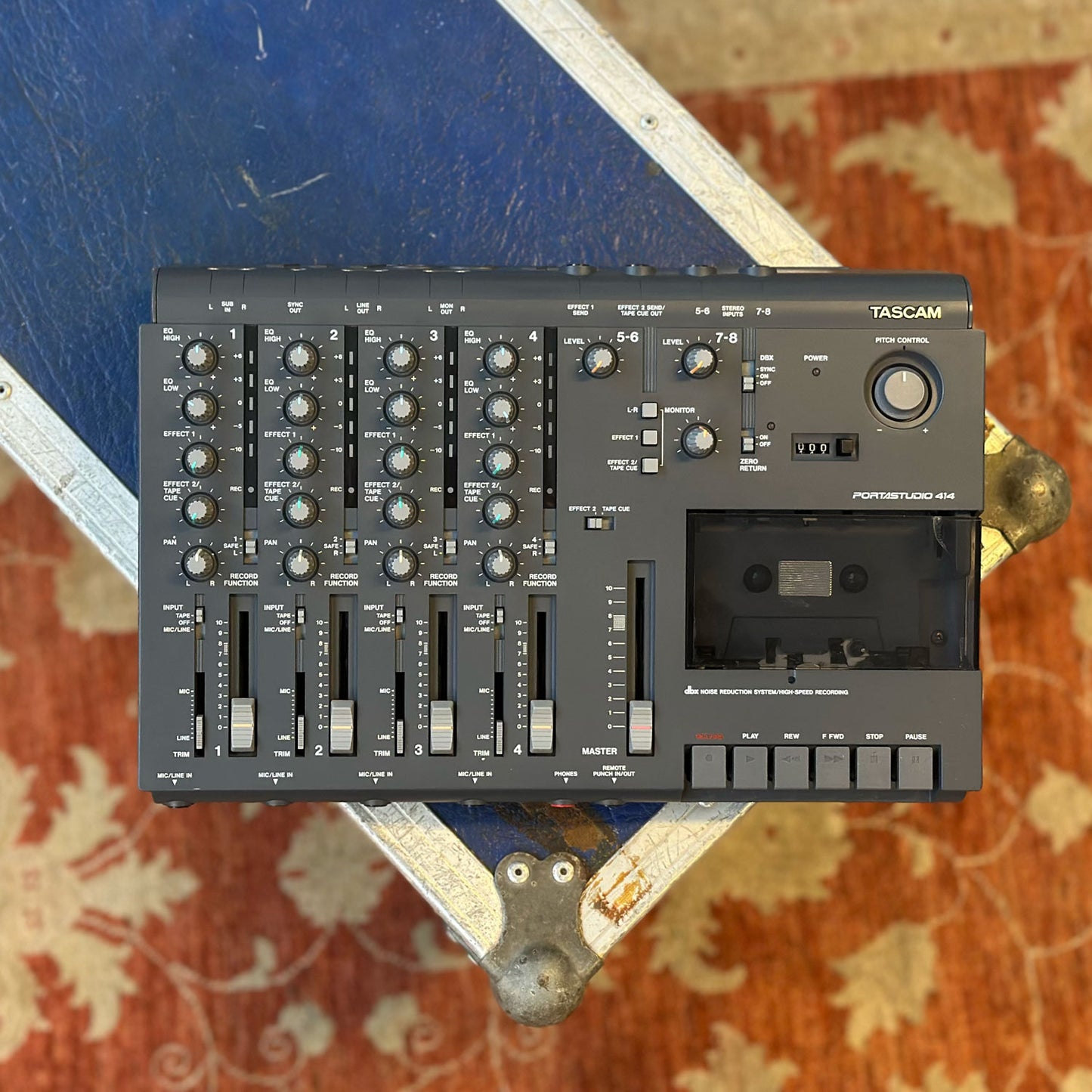 Tascam Portastudio 414