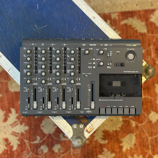 Tascam Portastudio 414