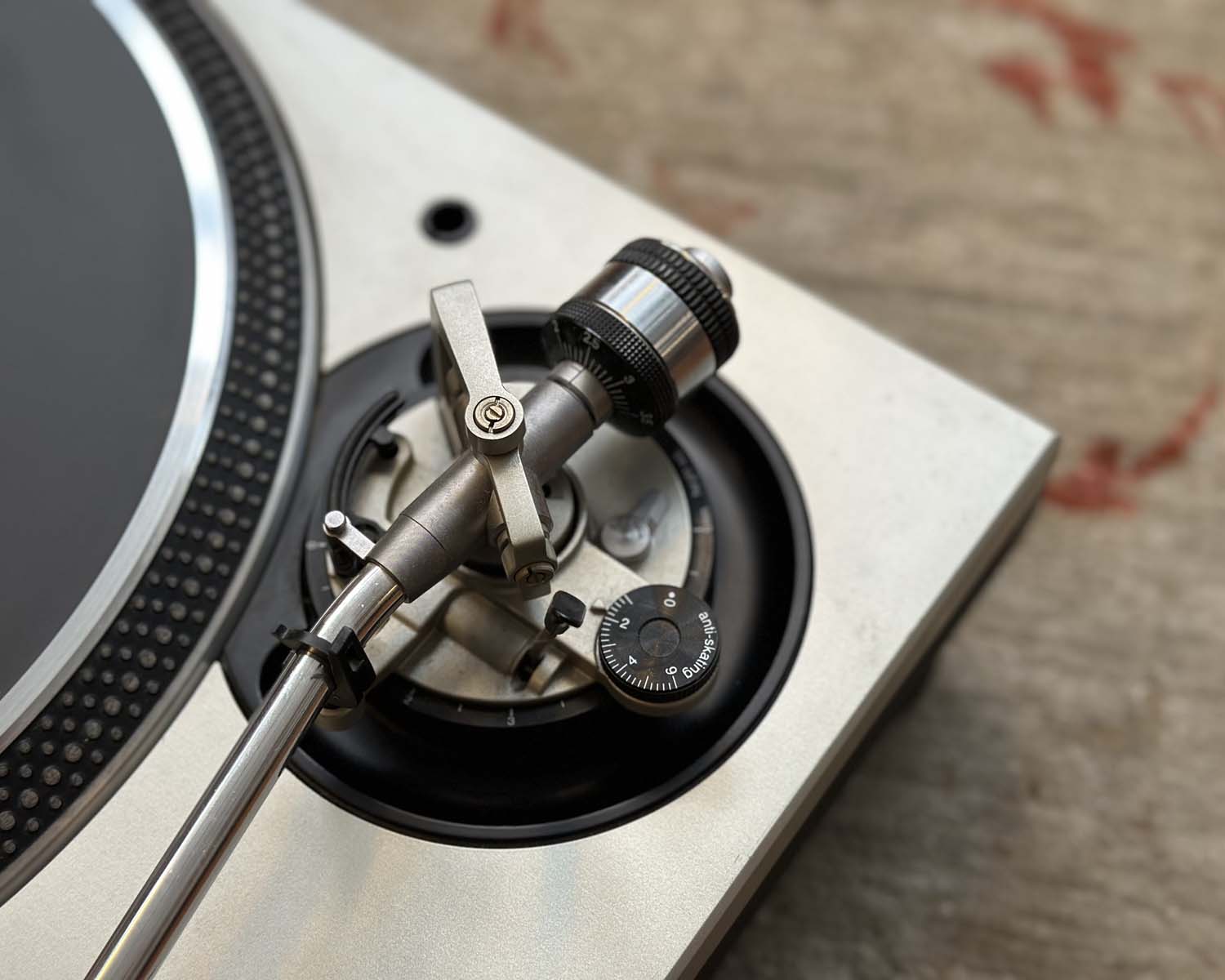 Technics SL-1200 MK5 – Found Sound