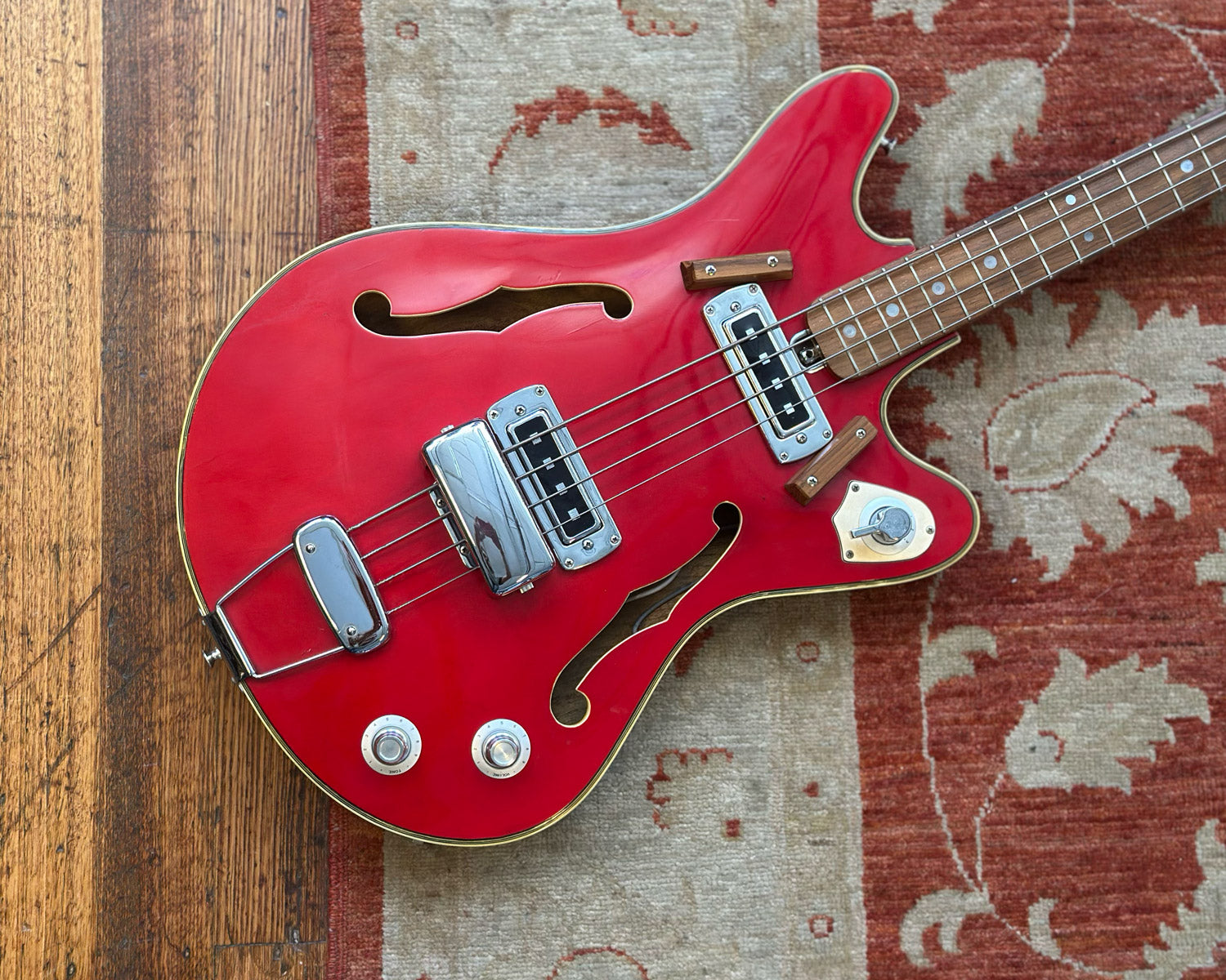 1966 Teisco EP 200B Del Rey Thinline Hollowbody Bass