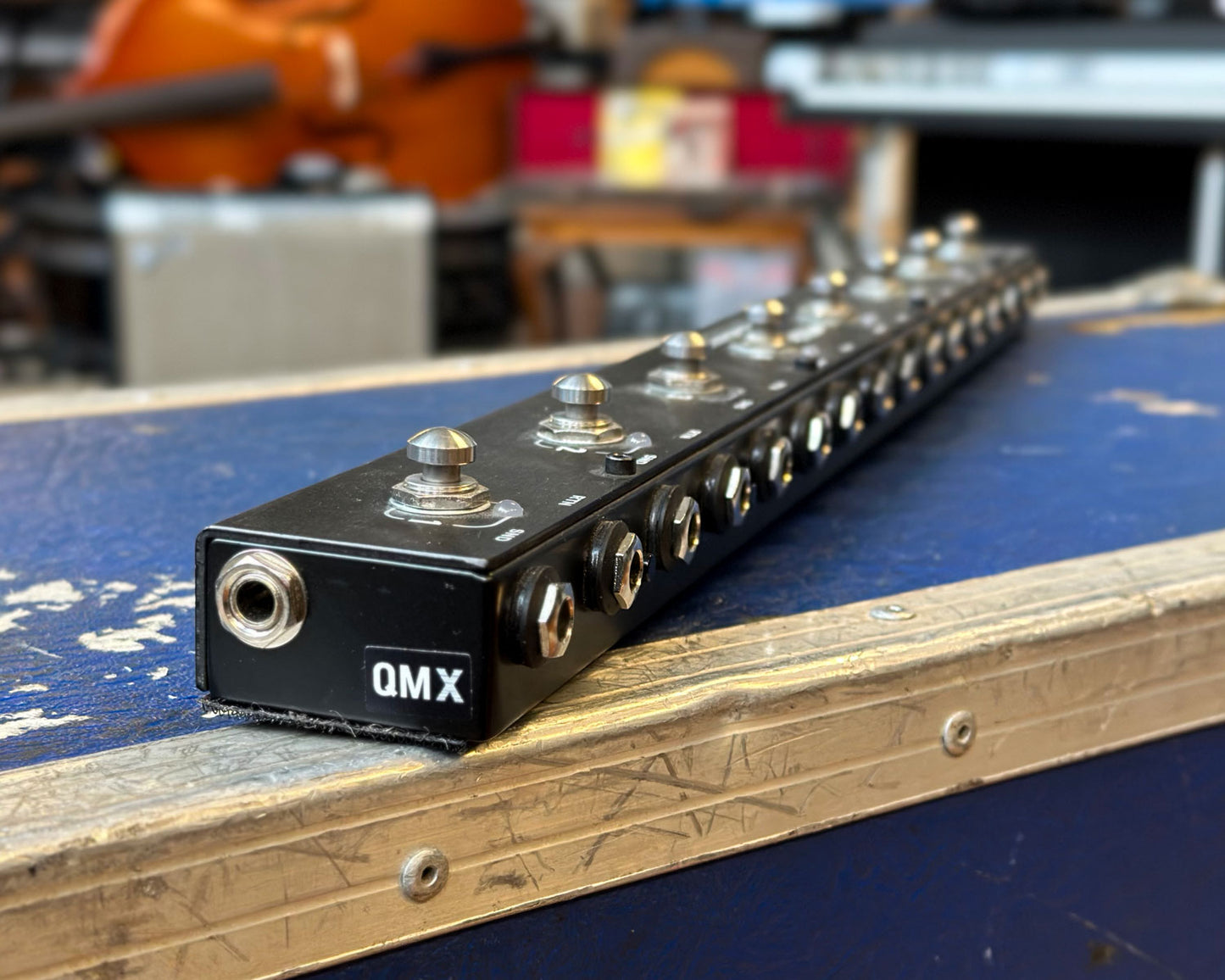 The GigRig QuarterMaster 8 Gold-Contact Relay Switching Pedal