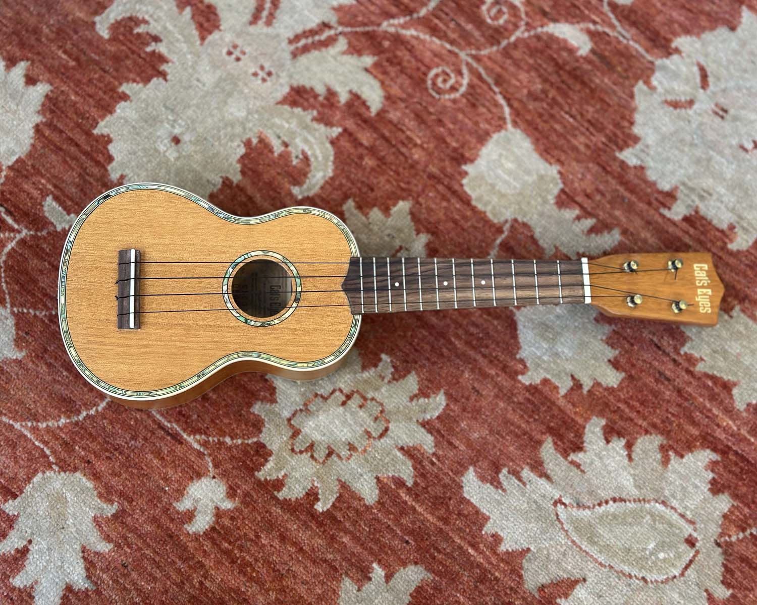 Tokai Cats Eyes CEU35 Ukulele – Found Sound
