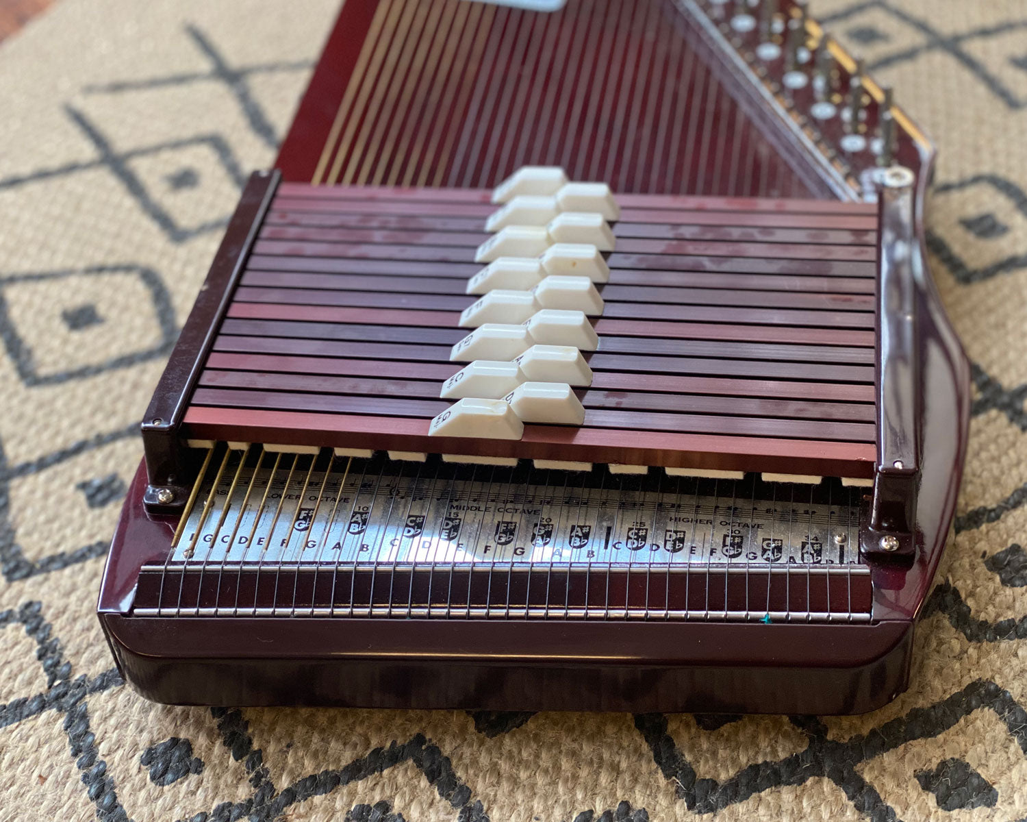 Tokai Gakki Chroma Harp Autoharp – Found Sound