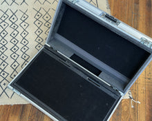 Load image into Gallery viewer, Transit Pak Cases Custom-Built Flight Case w/Gator Pedalboard
