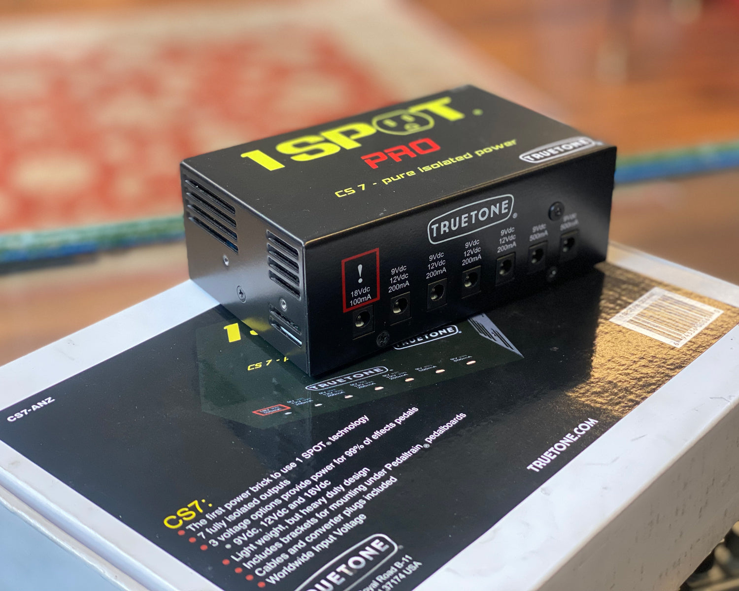 Truetone 1 SPOT Pro CS7 w/ Mounting Bracket for Pedaltrain – Found