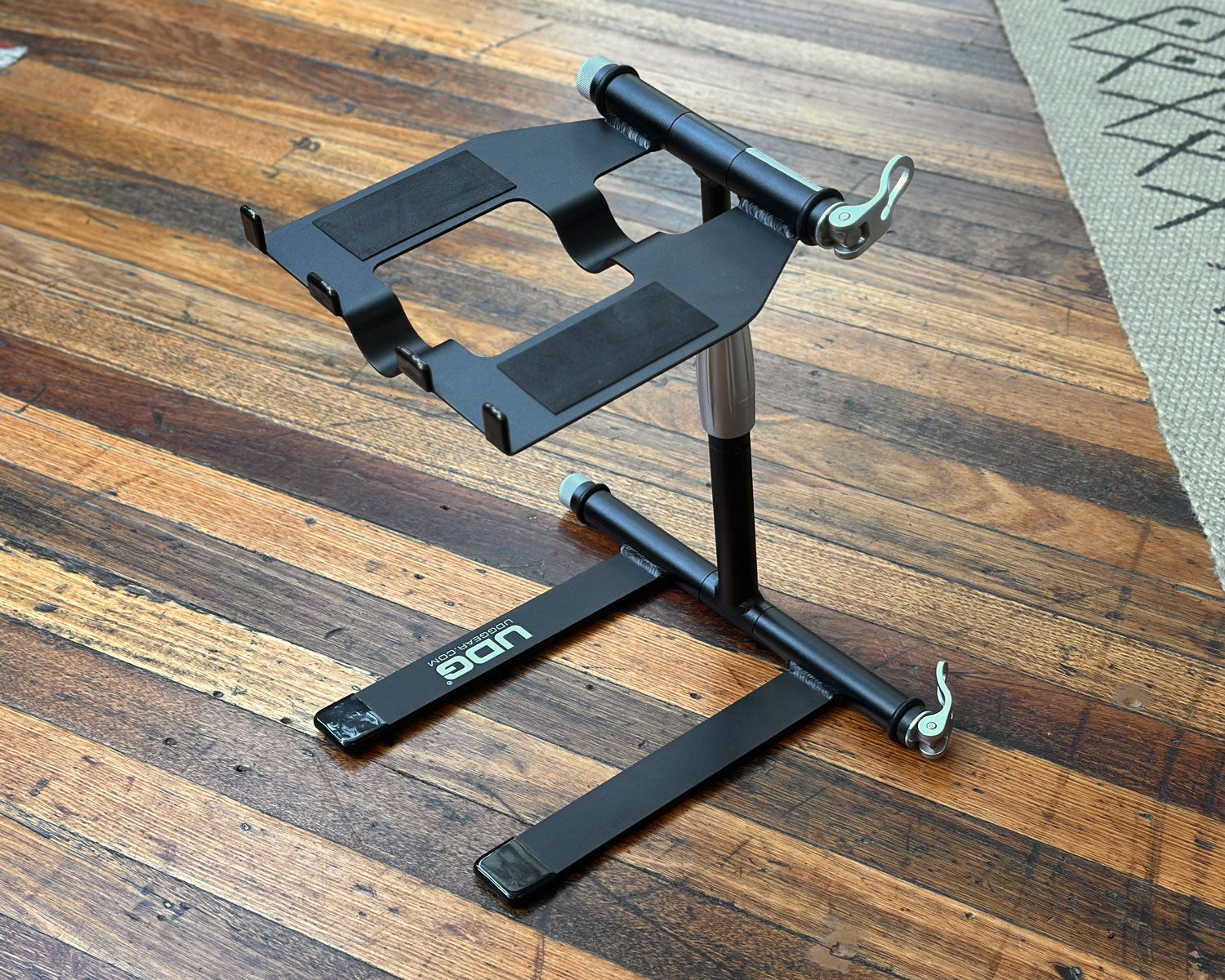 UDG Creator Laptop Controller Stand – Found Sound