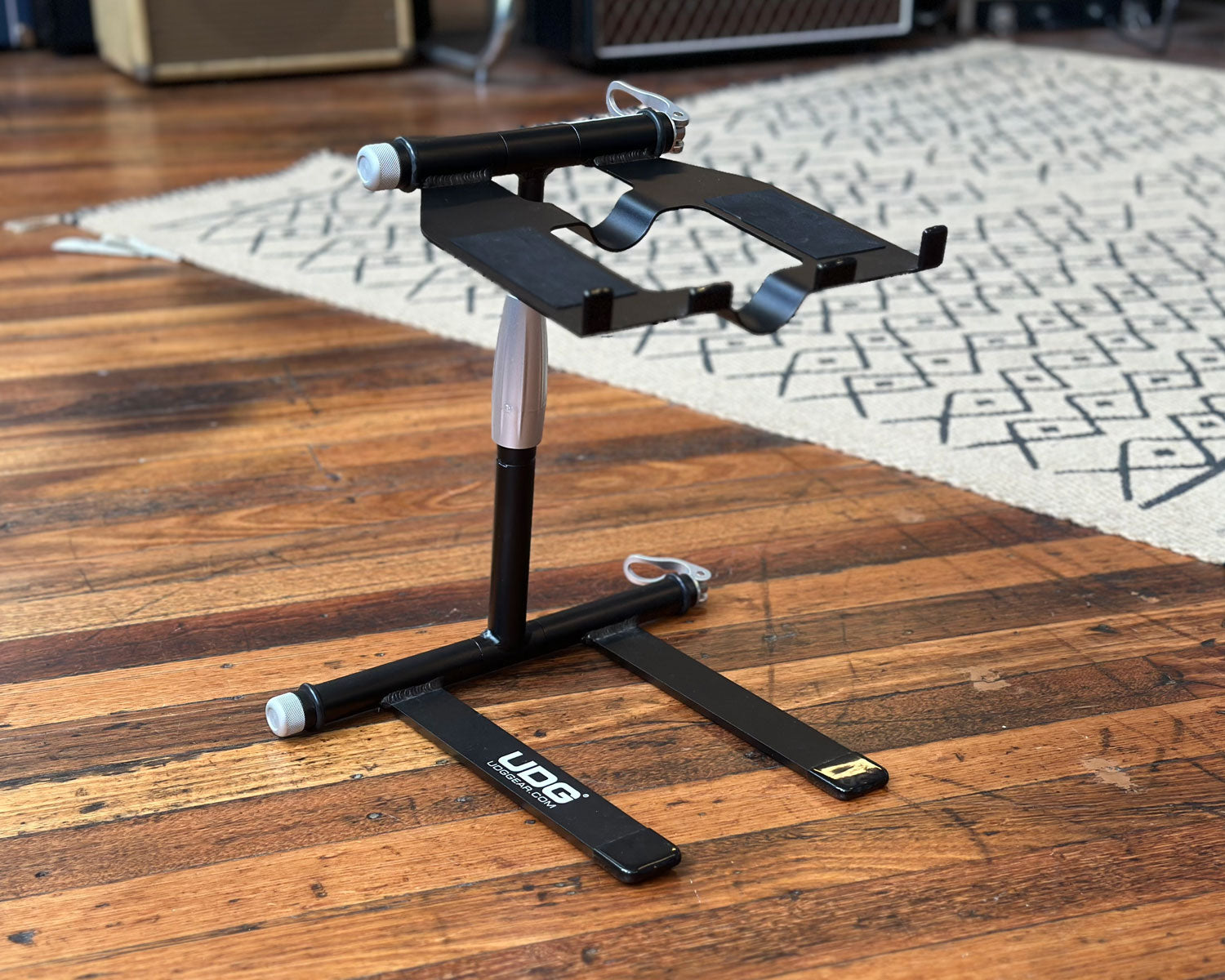 UDG Creator Laptop Controller Stand – Found Sound