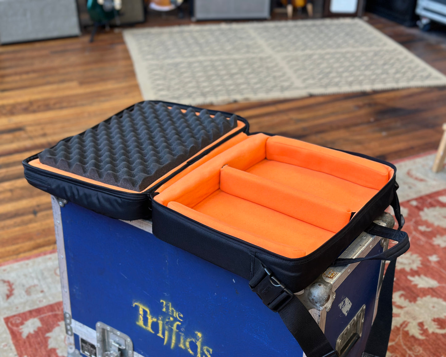 UDG Ultimate MIDI Controller SlingBag Medium