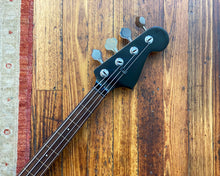 Load image into Gallery viewer, MIJ Fretless Jazz Bass - Refinished in Black
