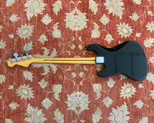 Load image into Gallery viewer, Fretless Jazz Bass - Refinished in Black

