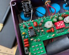 Load image into Gallery viewer, King Of Clone - High Gain! w/ JRC4508D + Carbon Comp Resistors
