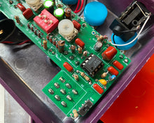 Load image into Gallery viewer, King Of Clone - High Gain! w/ JRC4508D + Carbon Comp Resistors
