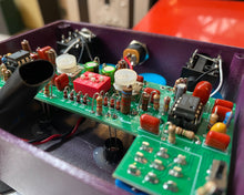 Load image into Gallery viewer, King Of Clone - High Gain! w/ JRC4508D + Carbon Comp Resistors
