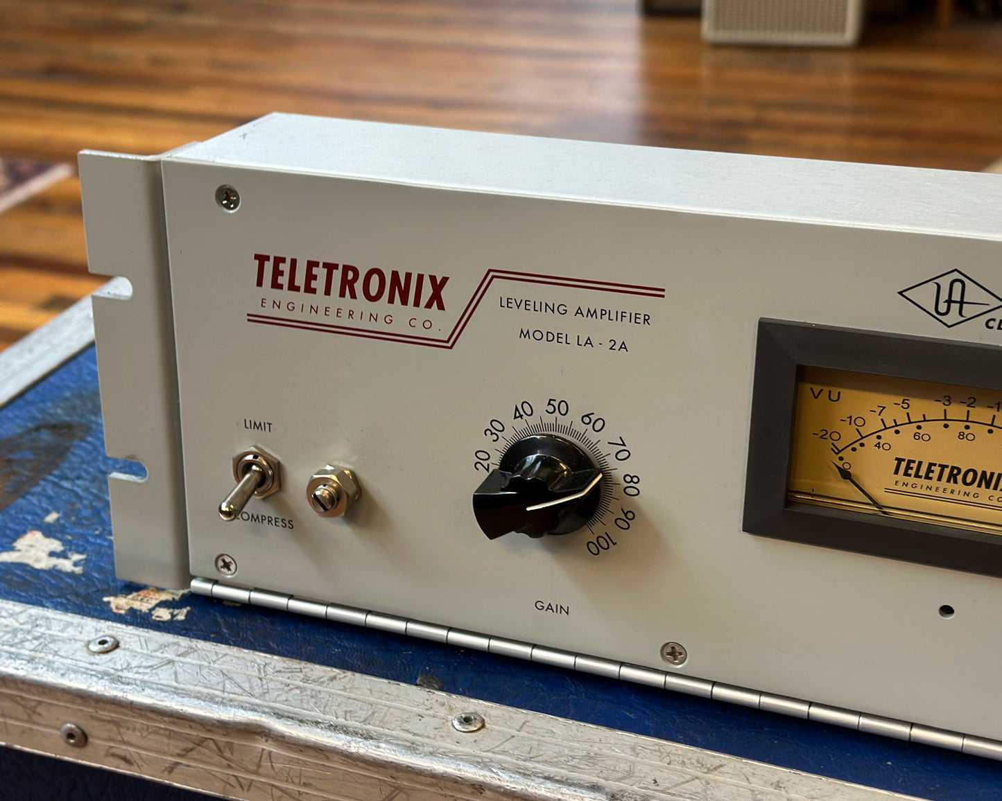 Universal Audio LA-2A Classic Levelling Amplifier