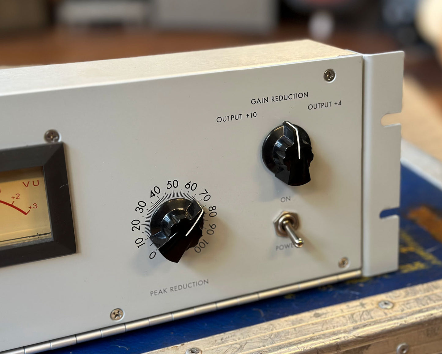 Universal Audio LA-2A Classic Levelling Amplifier