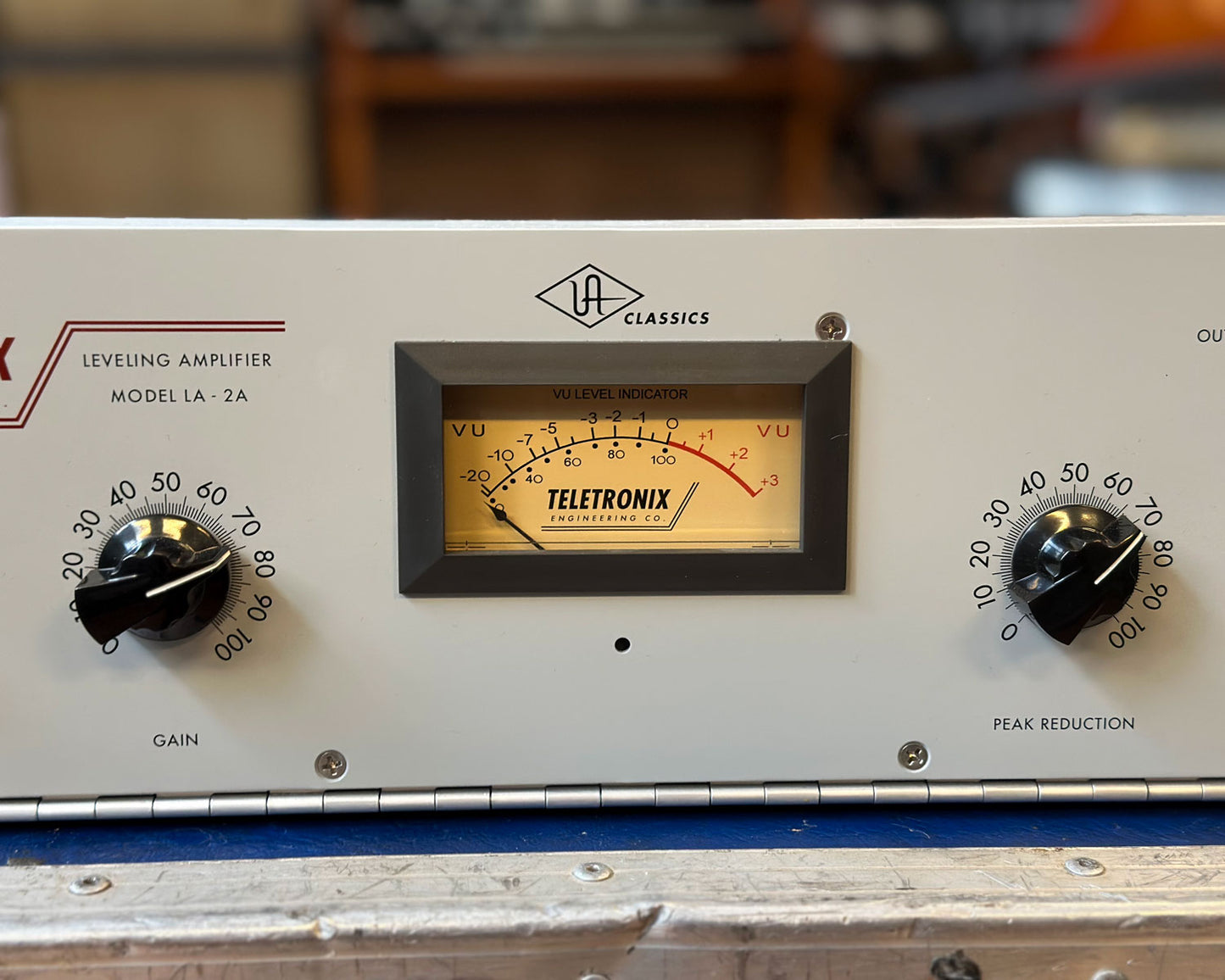 Universal Audio LA-2A Classic Levelling Amplifier