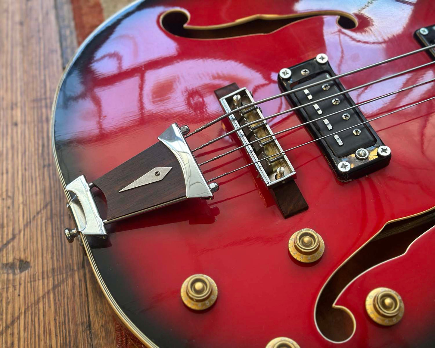 Univox Coily Semi-Hollow Electric Bass w/ Hiscox Case