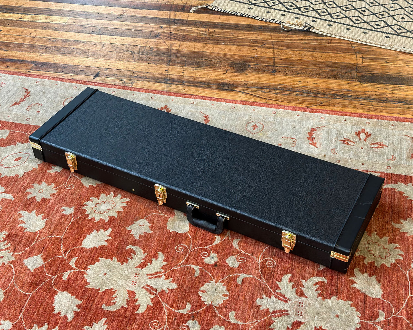 V-Case 3/4 Size Short Scale Bass Case Rectangular - Black