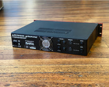 Load image into Gallery viewer, VHT Two/Fifty/Two Stereo Power Amplifier

