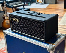 Load image into Gallery viewer, VOX AC50 - Dallas Arbiter / Grey Panel
