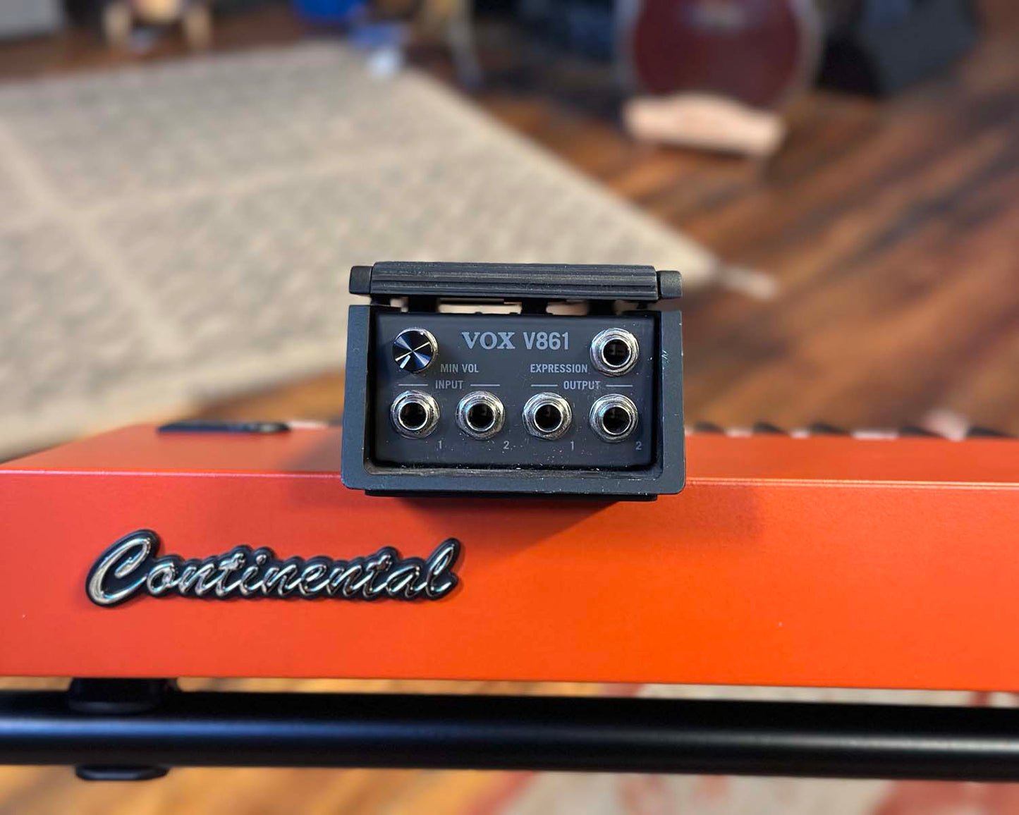 VOX Continental 61 Organ w/ Stand