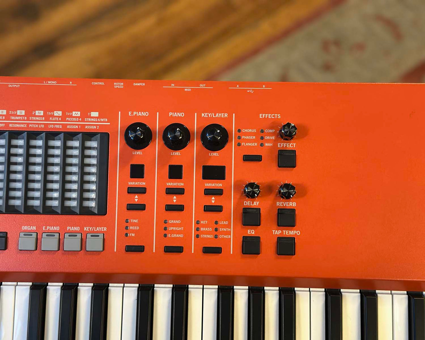 VOX Continental 61 Organ w/ Stand